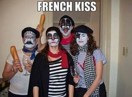 French Circles - funny images - French Kiss